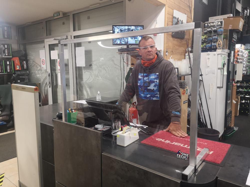 Adhe Tech Enseignes - déco véhicules - vitrines - textiles à Vrigne aux bois dans les Ardennes 08